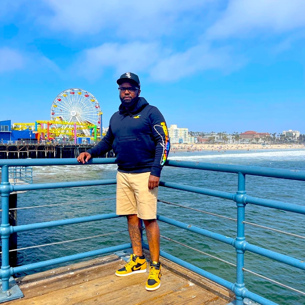 Meet your Posher, Ellis